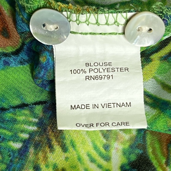 Fig and Flower Top Women Sz M Green Peacock Color 3/4 Sleeve Chiffon Blouse - Picture 6 of 7